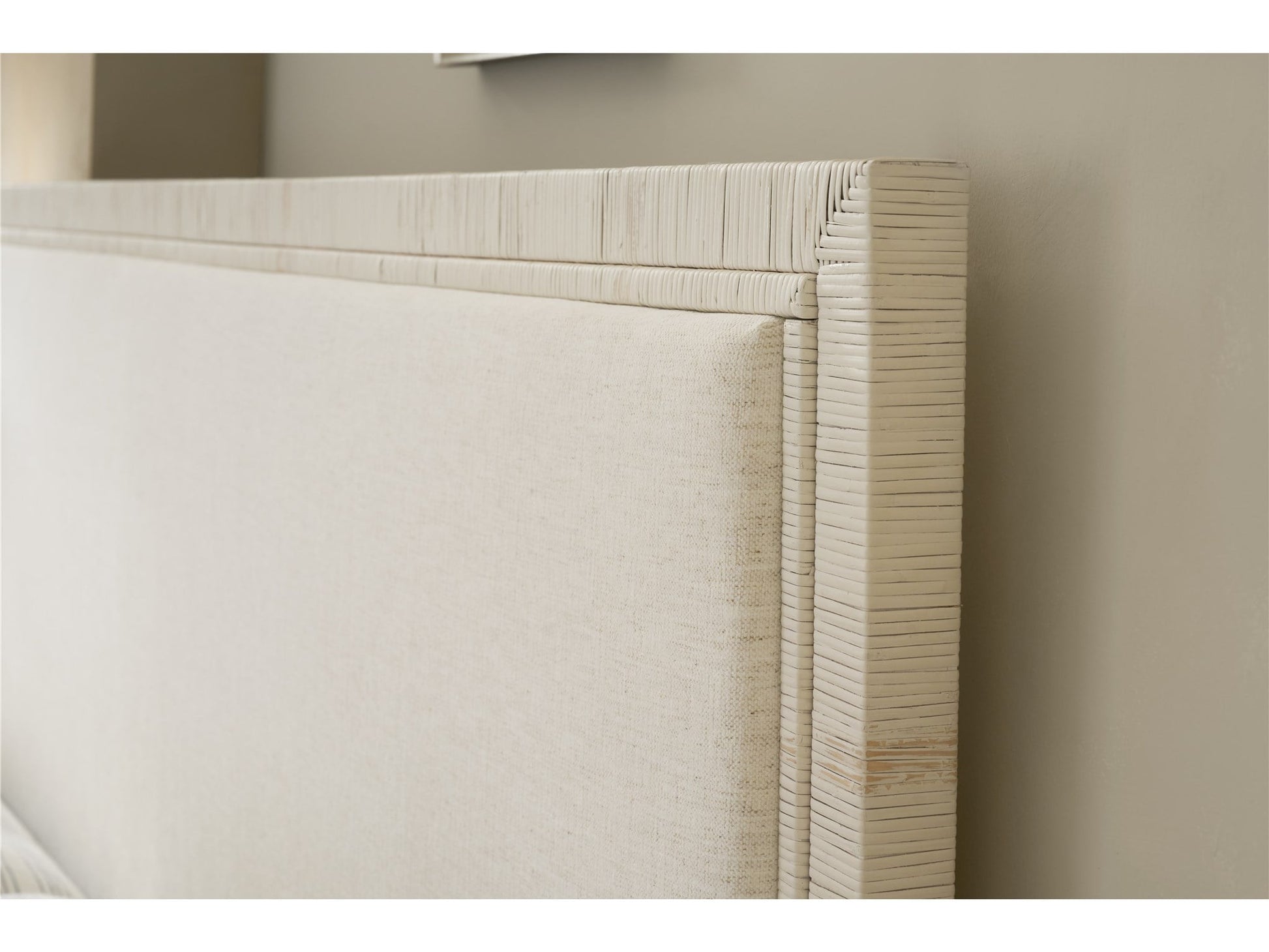 Oasis Coastal Living Tidal Bed - Chapin Furniture