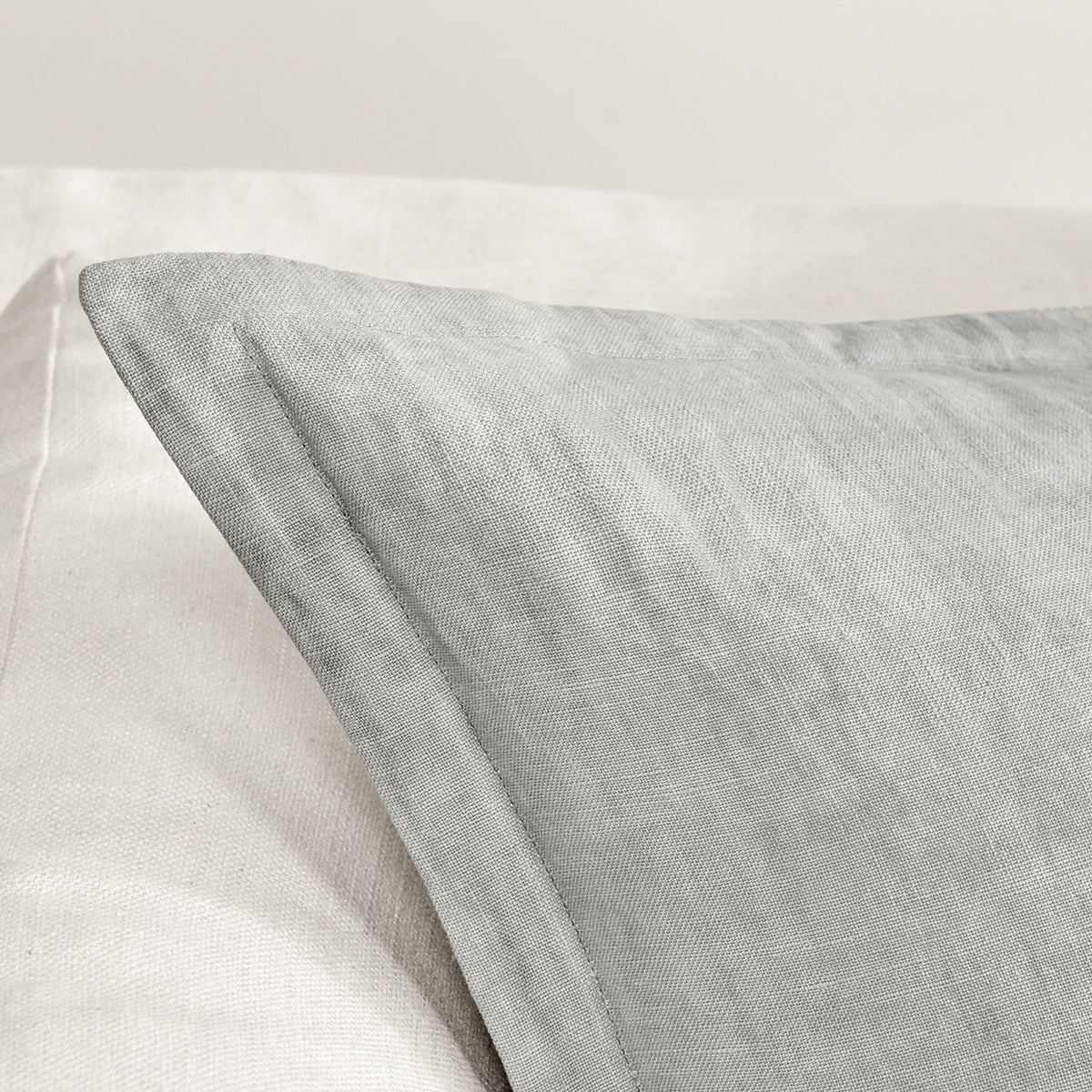SLD Solstice Charcoal 22x22 Pillow- Set of 2 - Chapin Furniture