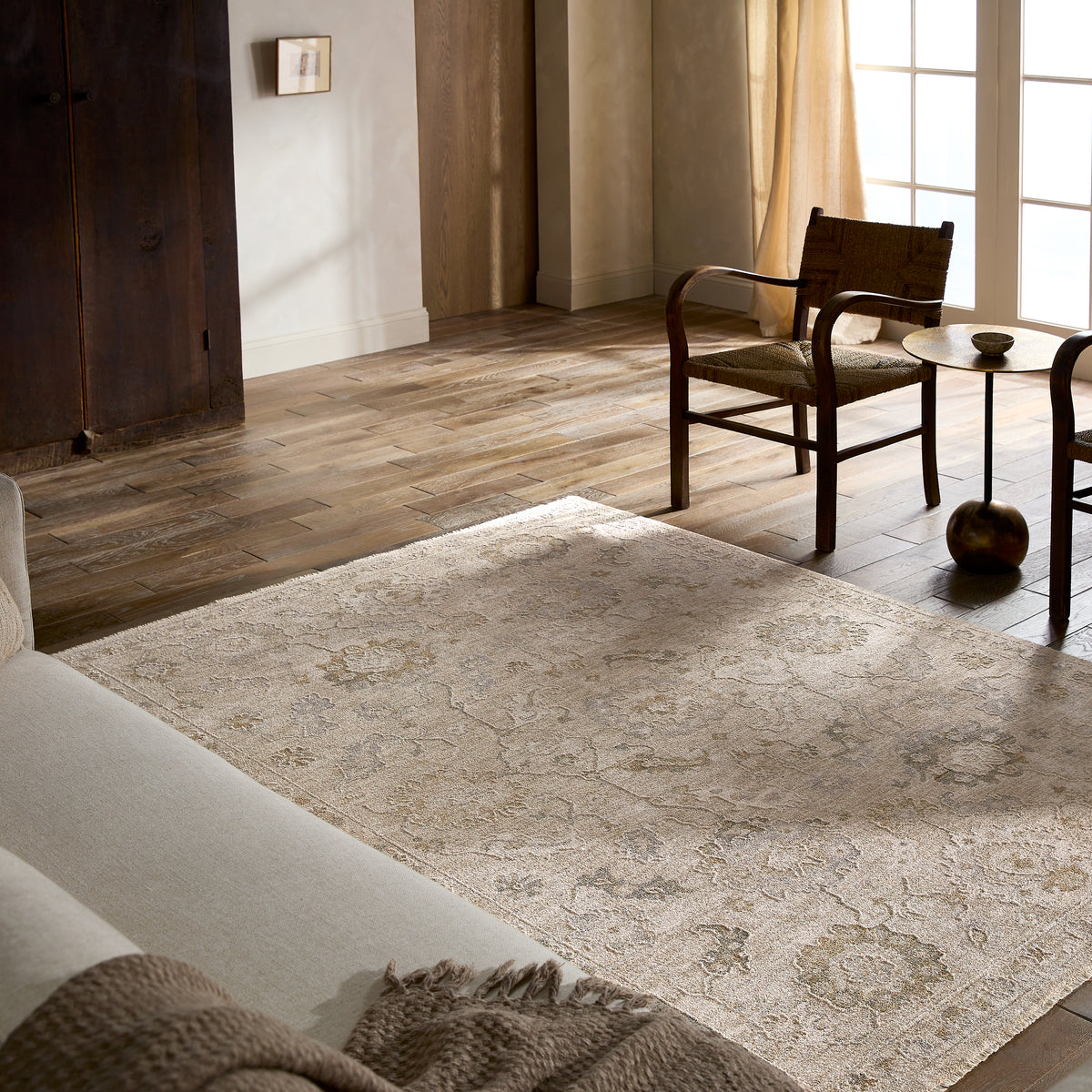 Vekhea Alara VEK06 Ivory/Yellow Rug - Chapin Furniture