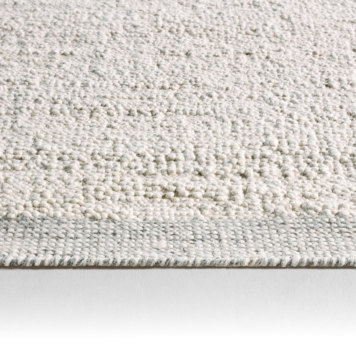 Vestra Alondra VST01 Cream/Light Gray Rug - Chapin Furniture