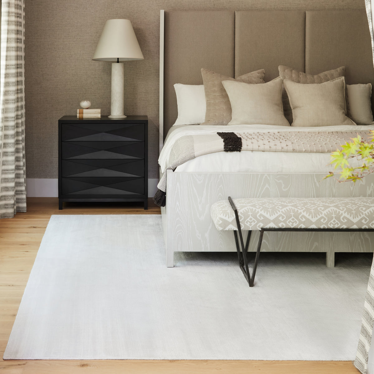 Yasmin Yasmin YAS14 White Rug - Chapin Furniture
