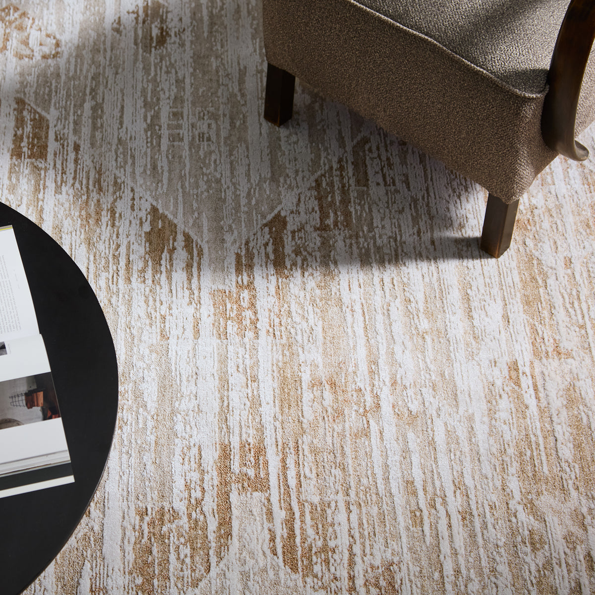 Zarif Pandra ZAR07 Tan/Ivory Rug - Chapin Furniture
