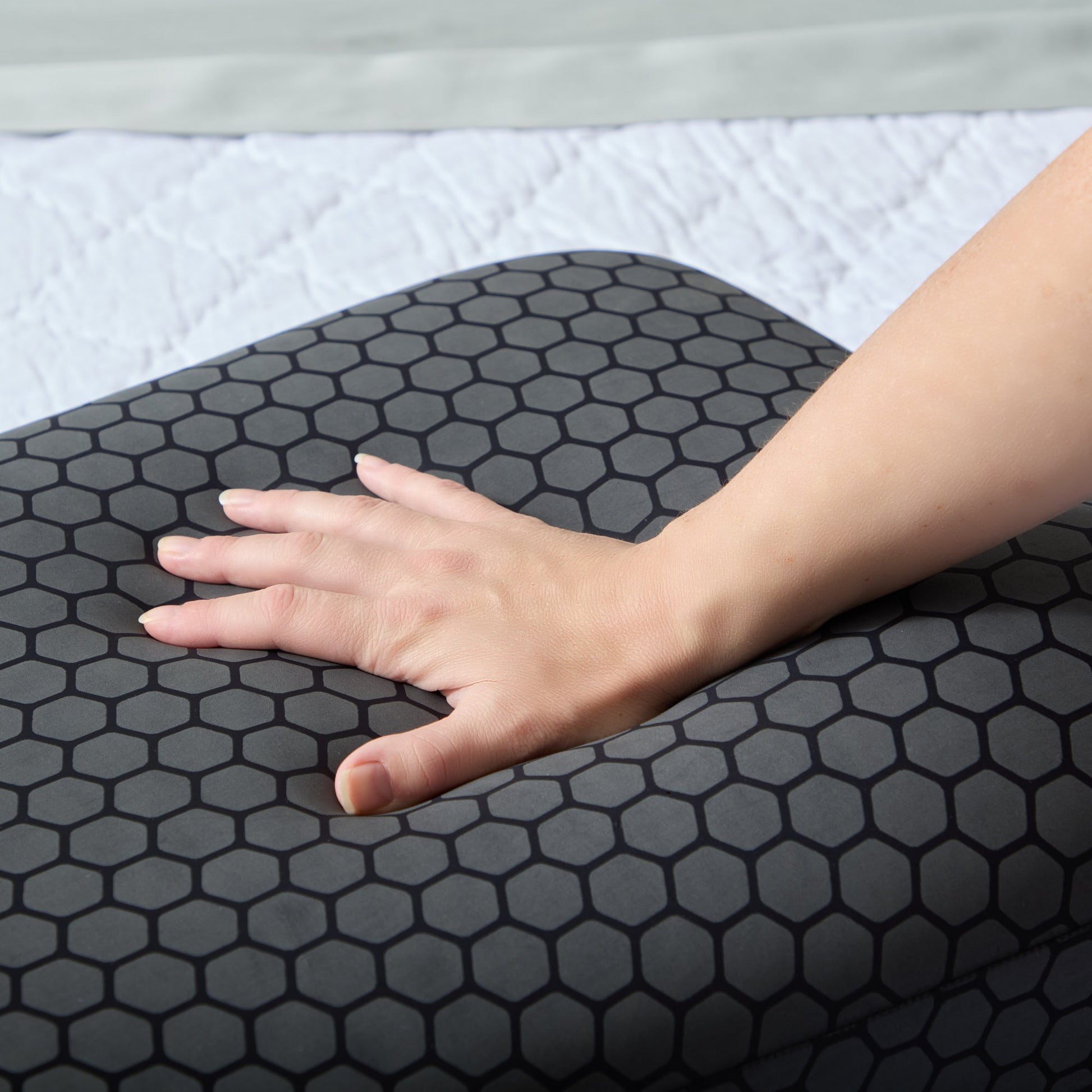 Hexcurve Pillow - Chapin Furniture