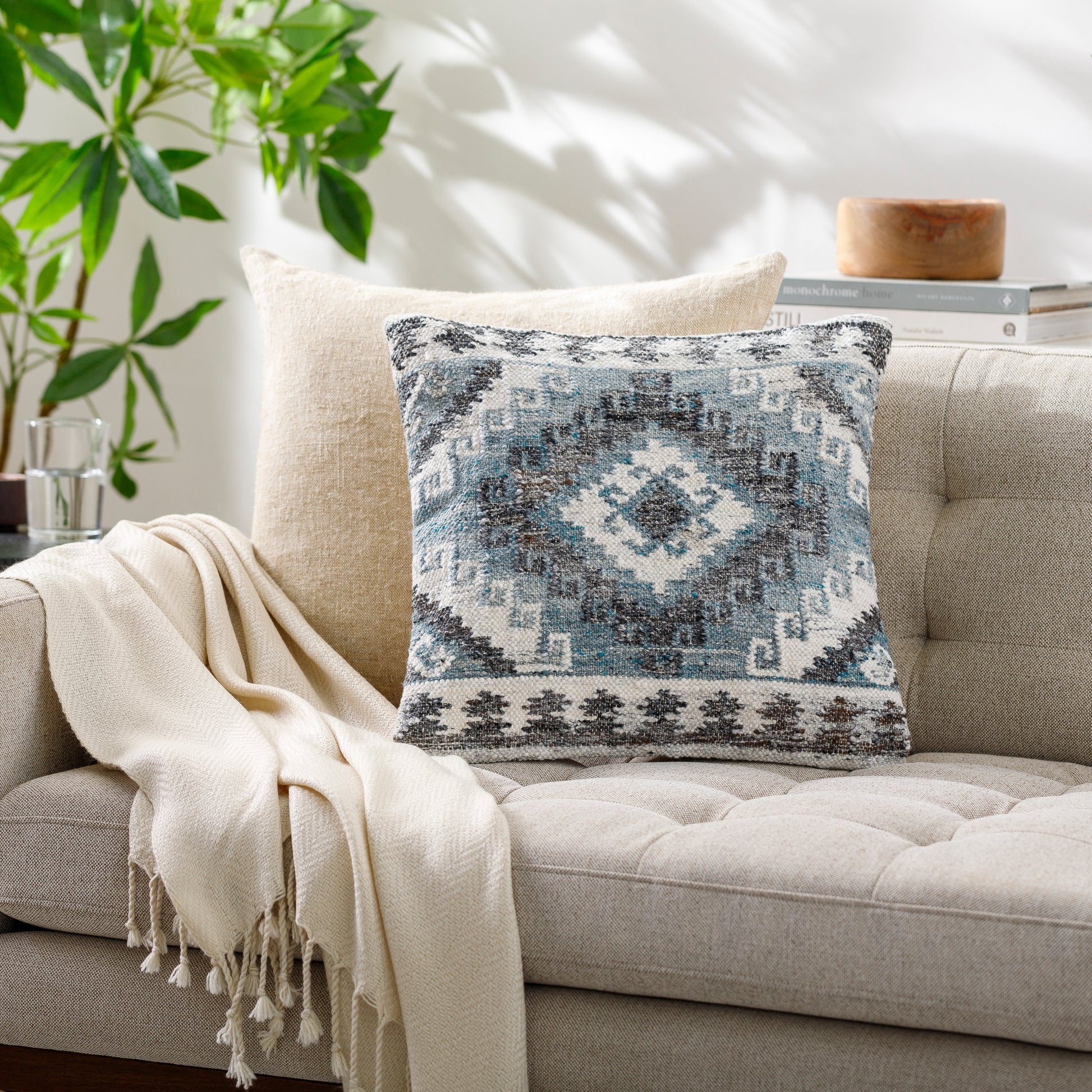 Alyssa AYS-007 Pillow- Multiple Sizes - Chapin Furniture