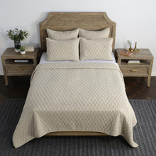 Lana Natural Quilt - Chapin Furniture