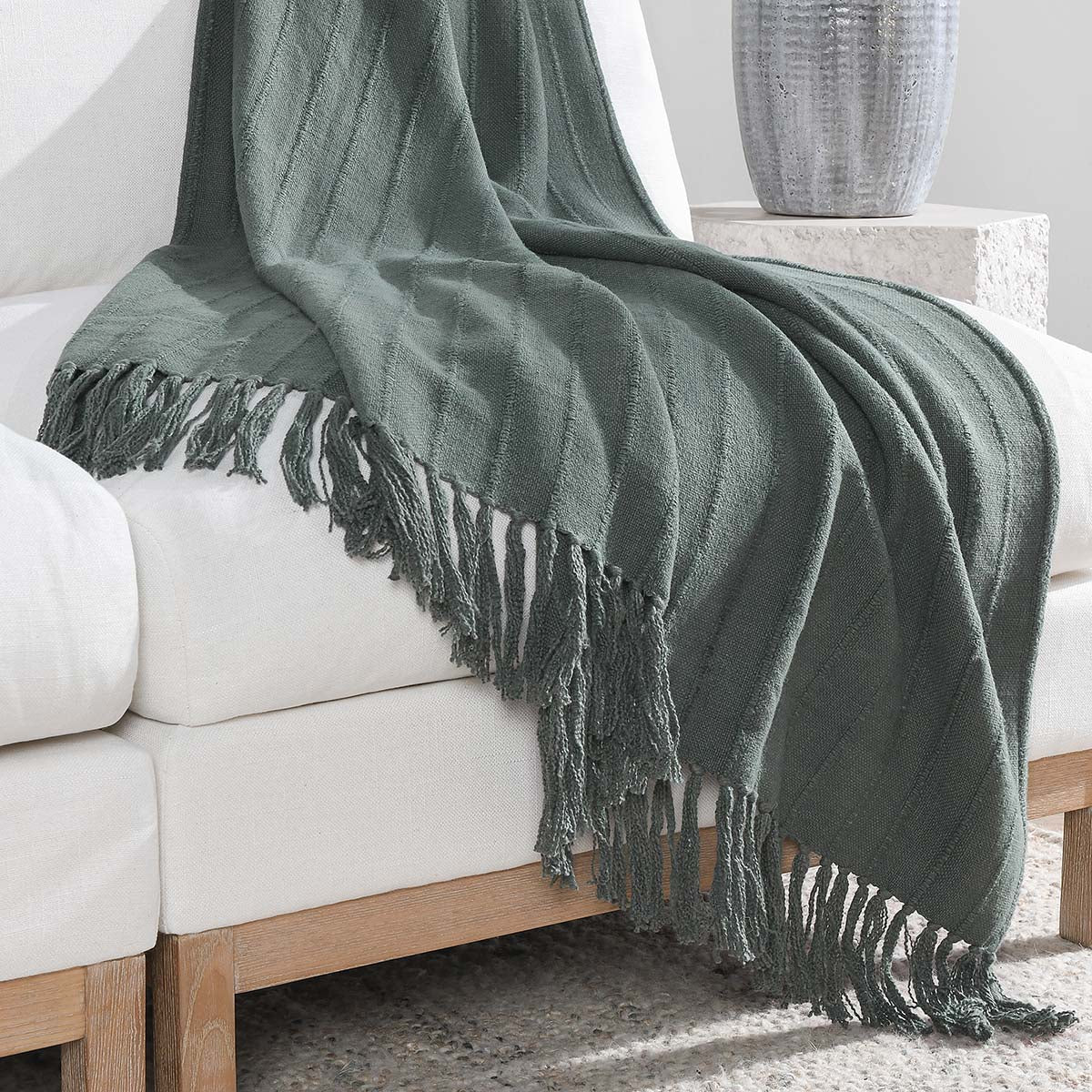 TC Hunter Forest Green Throw - Chapin Furniture