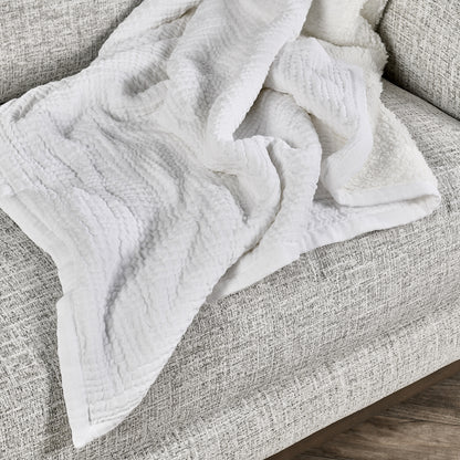 TC Cardiff White Throw - Chapin Furniture