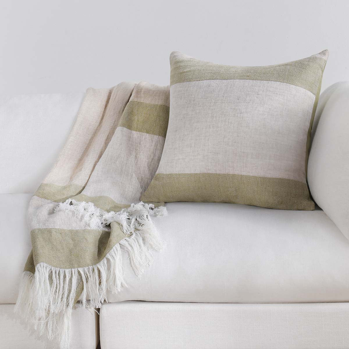TC Talara Wheat Green/Natural Throw - Chapin Furniture