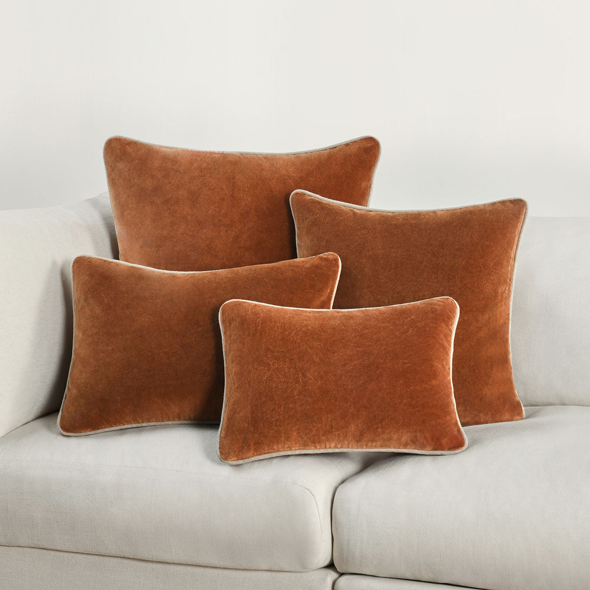 SLD Heirloom Velvet Pillow Hazel - Set of 2 - Chapin Furniture