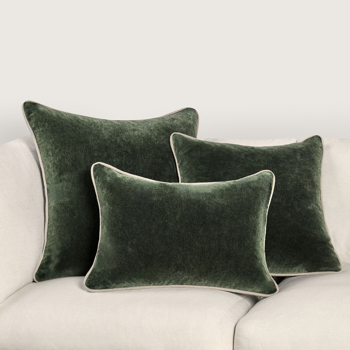 SLD Heirloom Velvet Pillow Forest Green - Set of 2 - Chapin Furniture