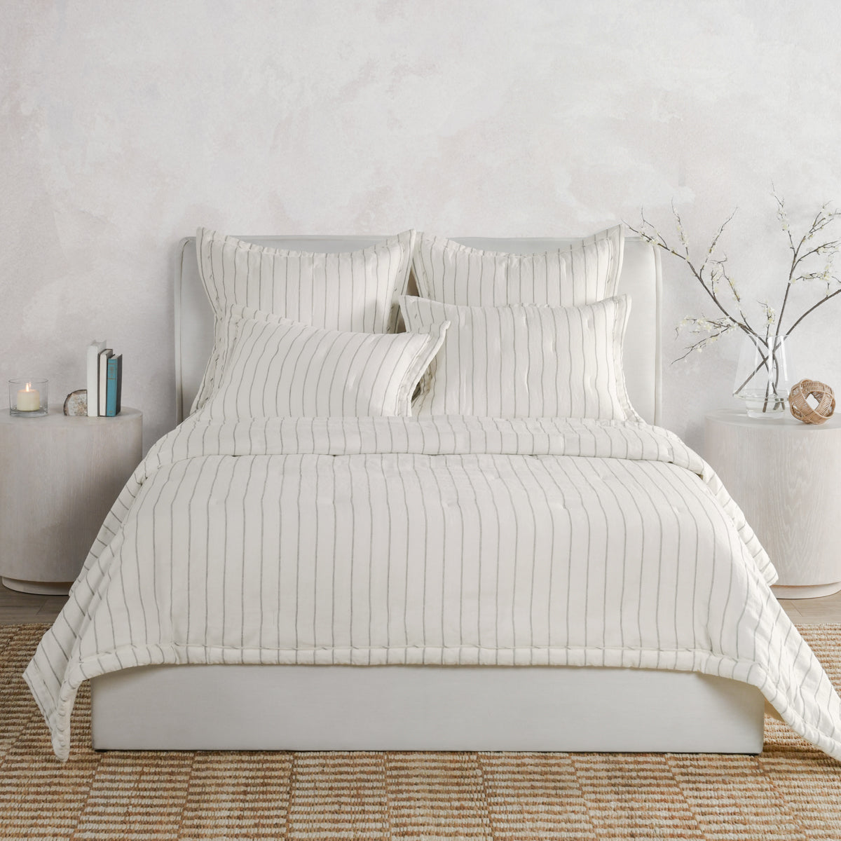 Monaco Ivory Comforter - Chapin Furniture