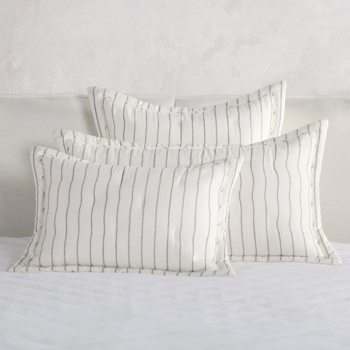 Monaco Ivory Comforter - Chapin Furniture