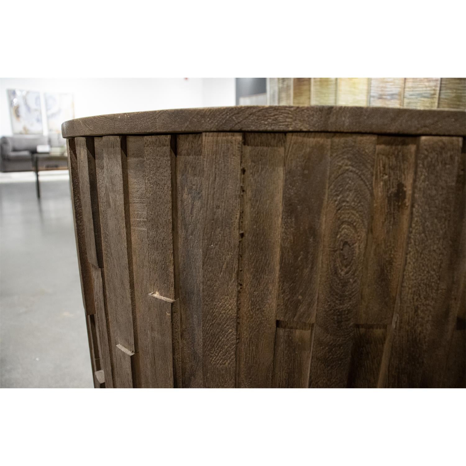 Viewpoint Round End Table - Chapin Furniture