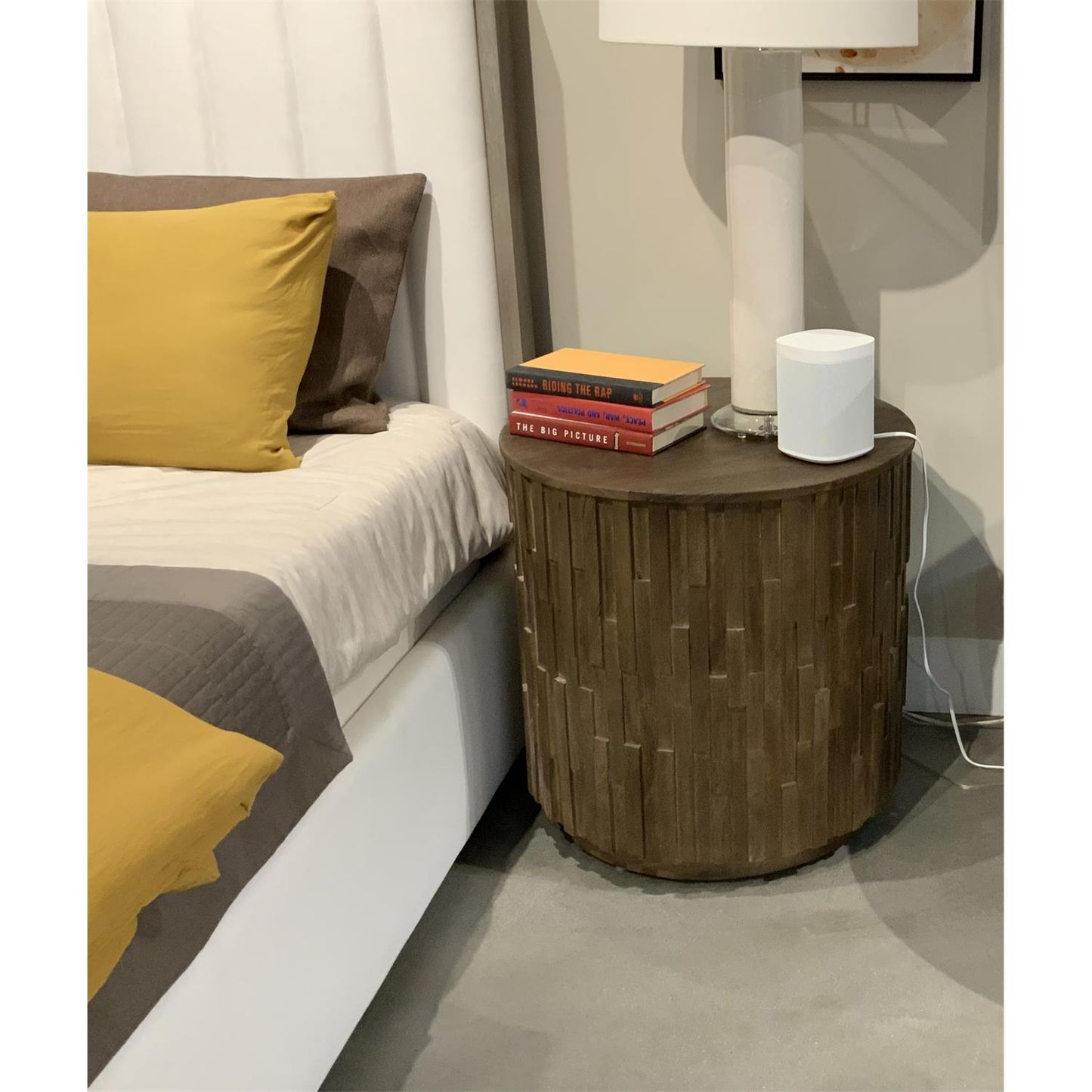 Viewpoint Round End Table - Chapin Furniture