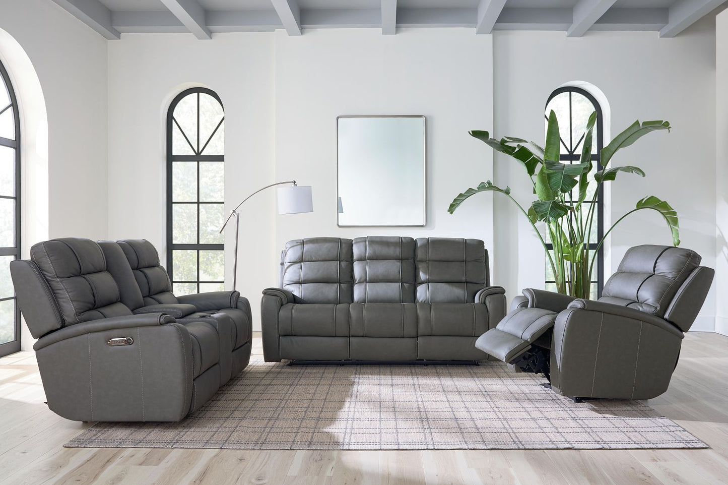 Bassett Club Level Wendell Power Motion Loveseat in Gunmetal - Chapin Furniture