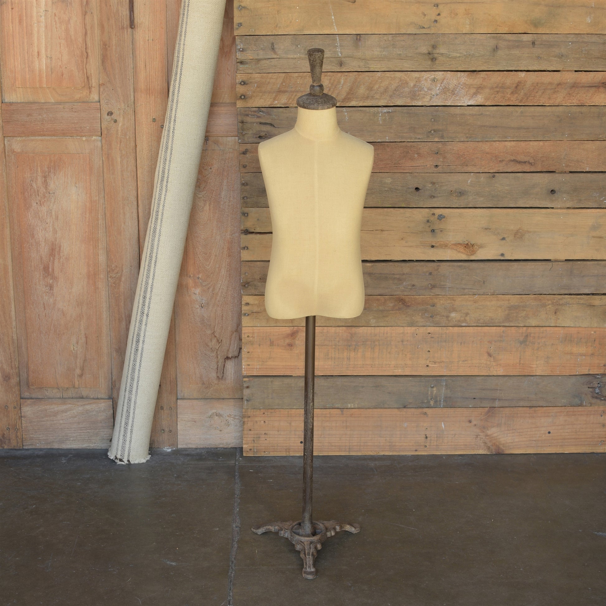 Roebuck Manequin- Child - Chapin Furniture