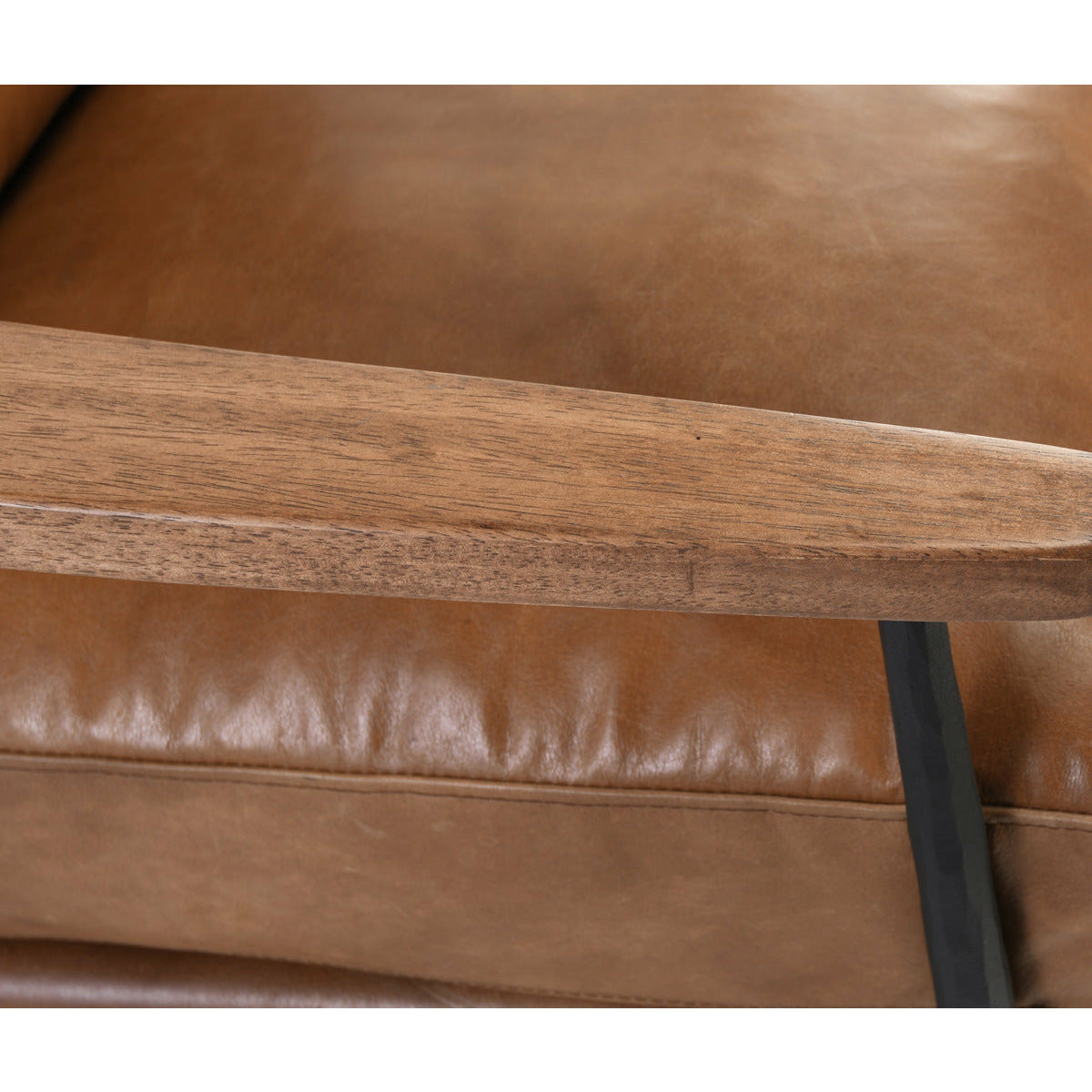 Christopher Club Chair Tan - Chapin Furniture