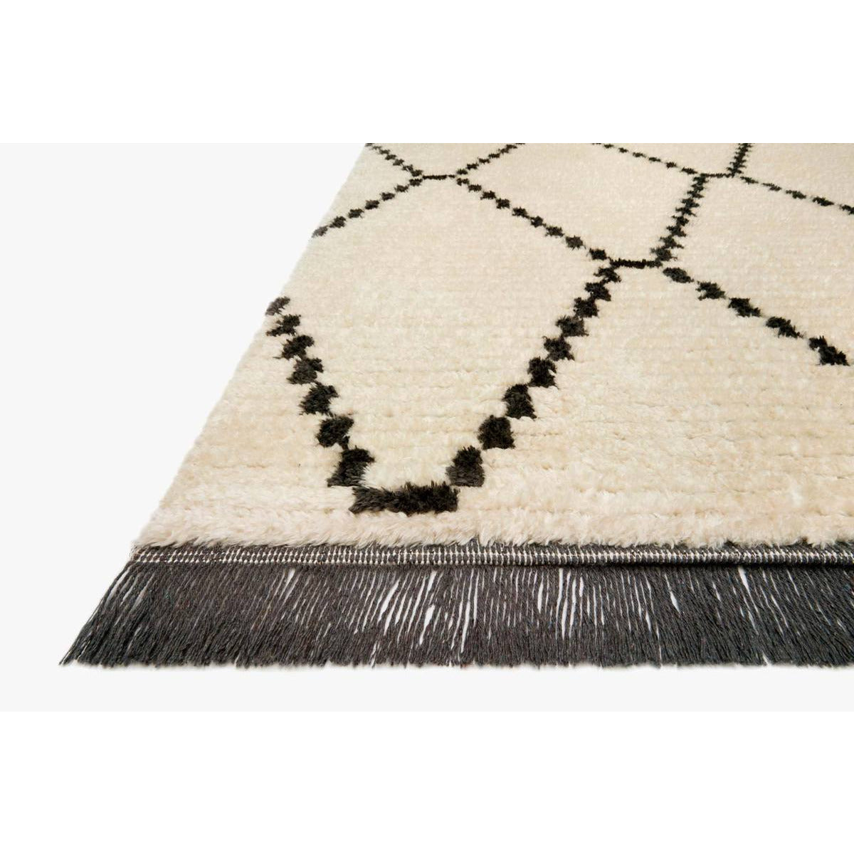 Chris Loves Julia Alice Cream/Charcoal Rug - Chapin Furniture