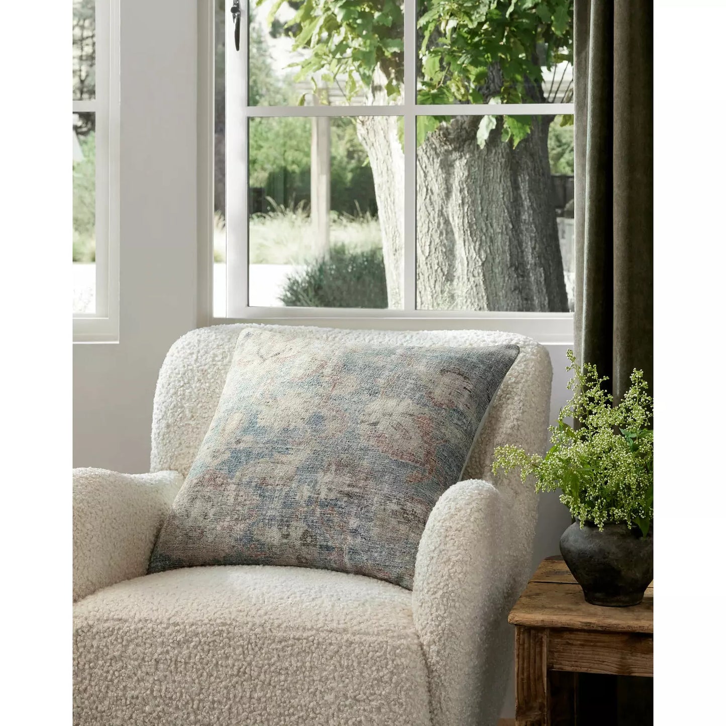 Amber Lewis Pacifica Pal0015 Sky / Natural Pillow - Chapin Furniture