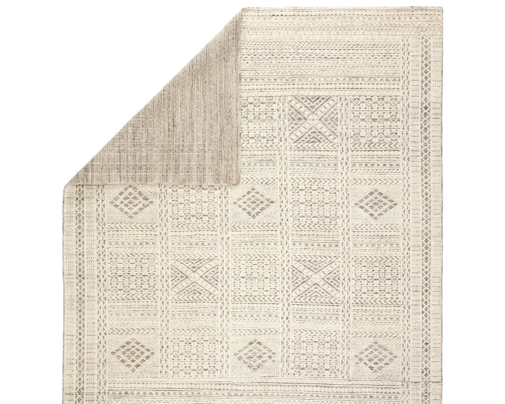 Jaipur Living Reign Jadene Hand-Knotted Geometric White/ Light Gray Rug - Chapin Furniture