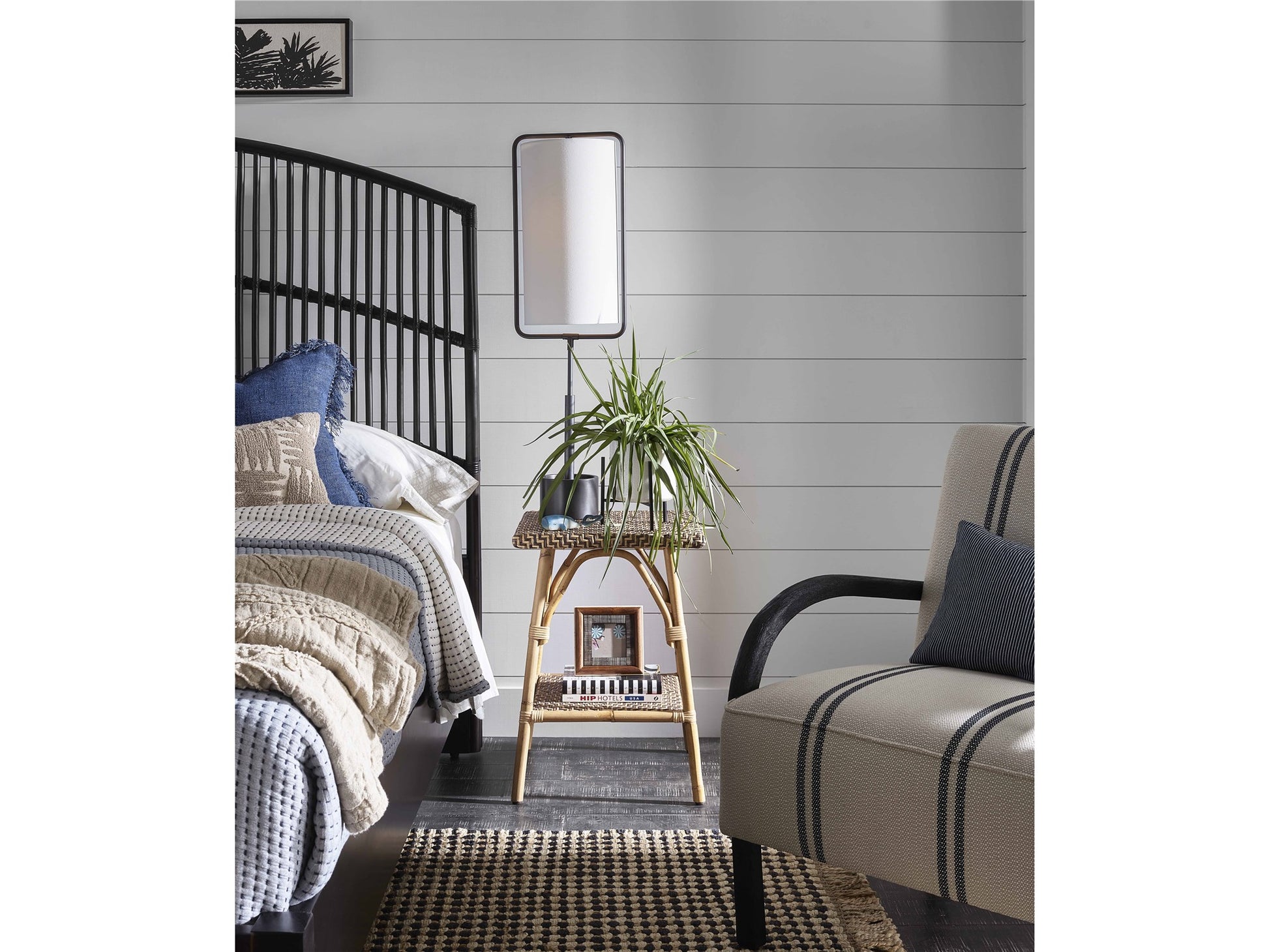 Getaway Coastal Wailea Accent Table - Chapin Furniture