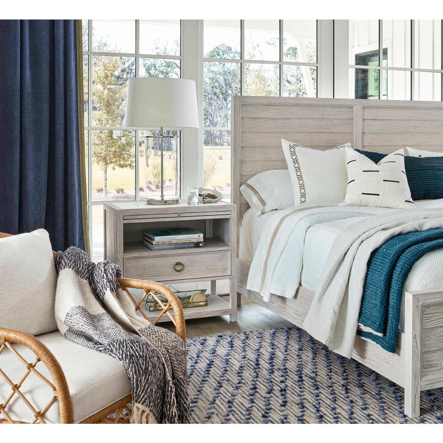 Getaway Panel Bed - Chapin Furniture