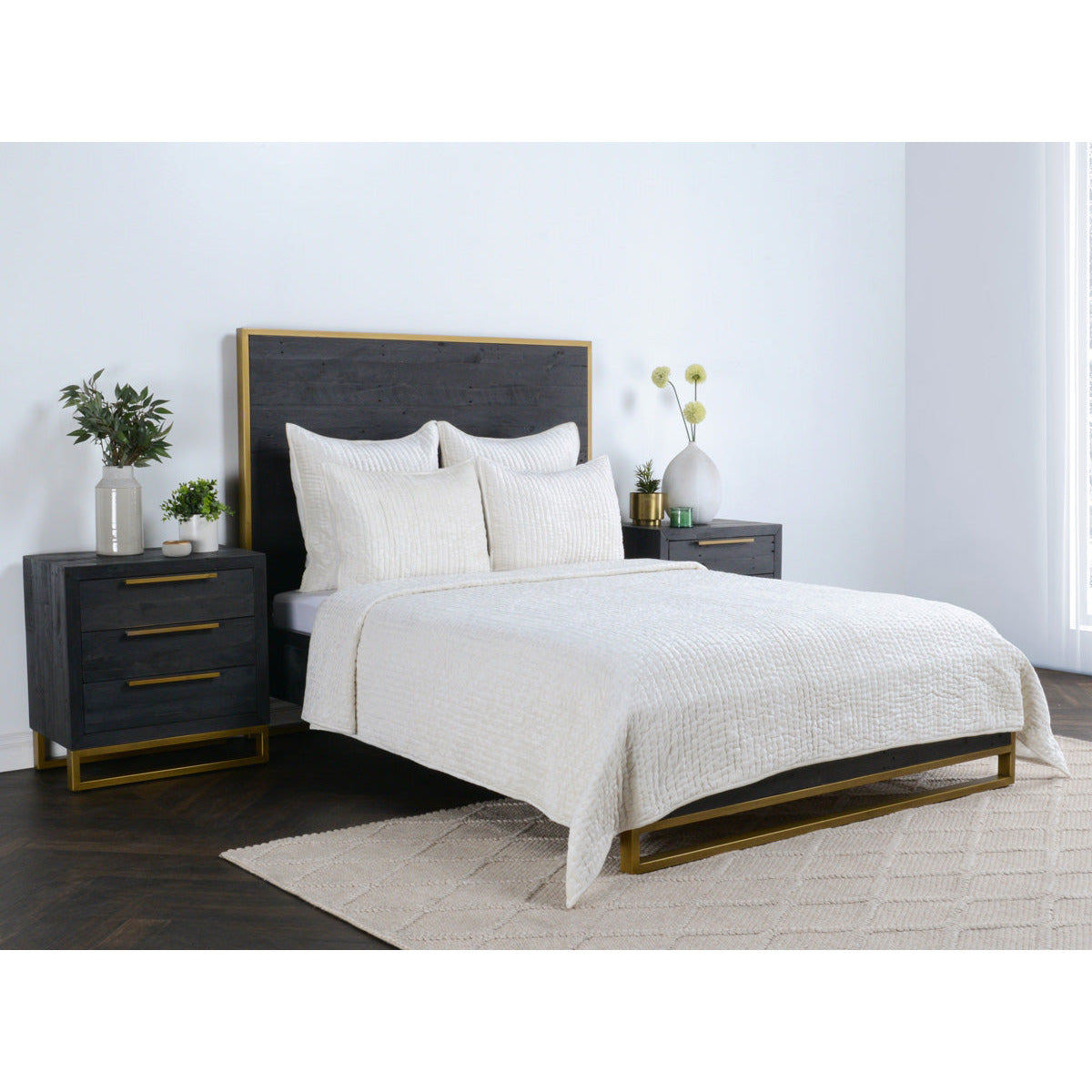 Bari Velvet Cloud Quilt Set - Chapin Furniture