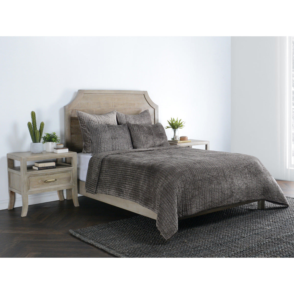 Bari Velvet Desert Quilt Set - Chapin Furniture