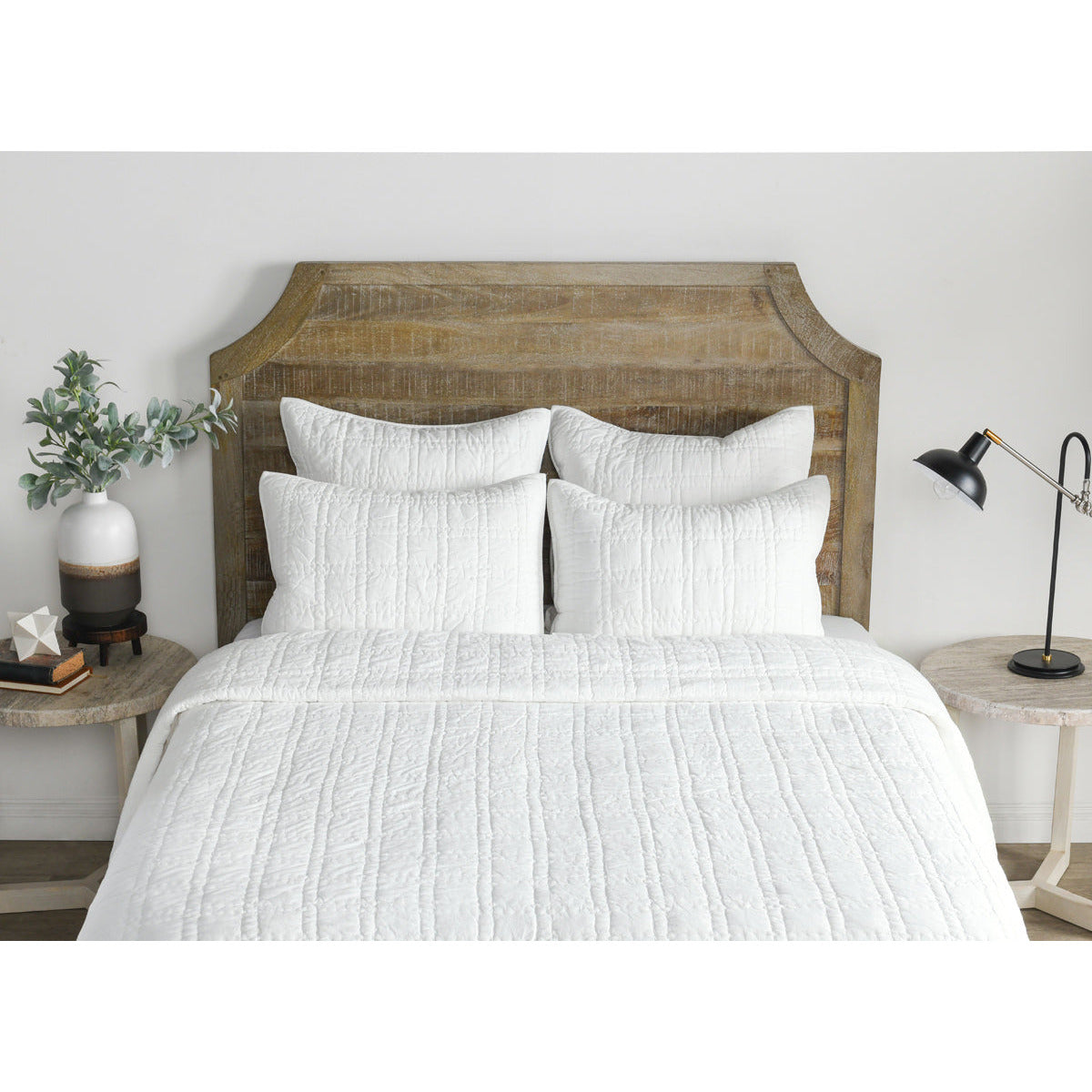 CLASSIC VILLA ACCESSORIES Carly Quilt