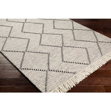 Uttar 2303 Rug - Chapin Furniture
