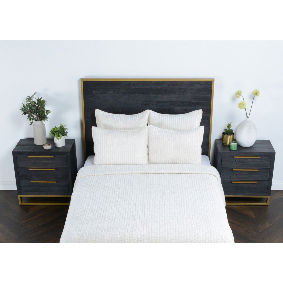 Bari Velvet Cloud Quilt Set - Chapin Furniture