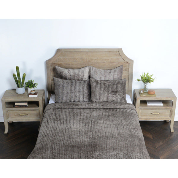 Bari Velvet Desert Quilt Set - Chapin Furniture