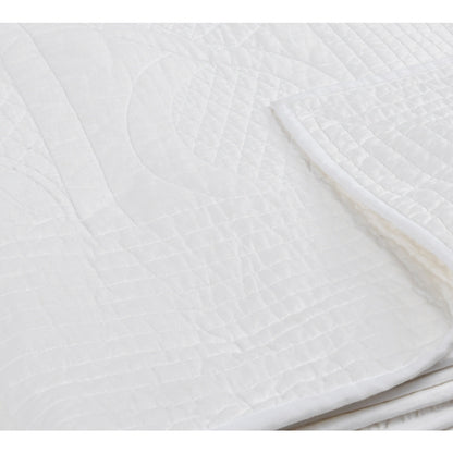 Anessa White Quilt Set - Chapin Furniture