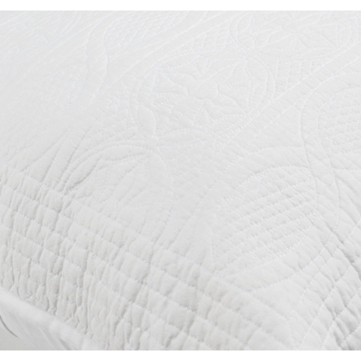 Anessa White Quilt Set - Chapin Furniture